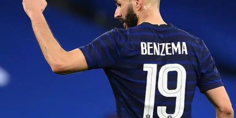 Euro 2021 : et si Karim Benzema achetait une maison en France ?